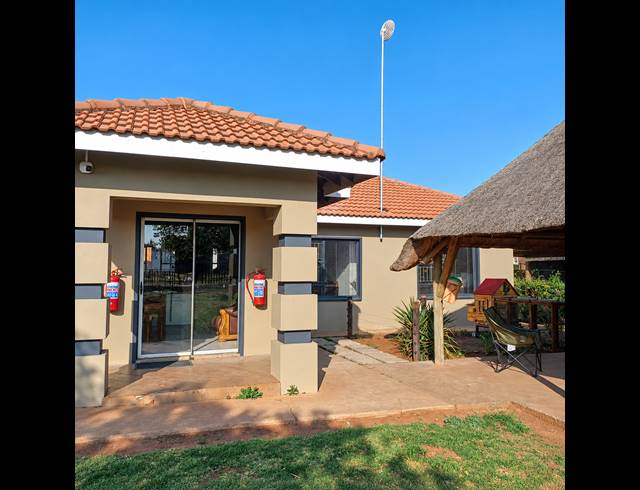 2 BEDROOM HOUSE FOR SALE IN RIVERSDALE